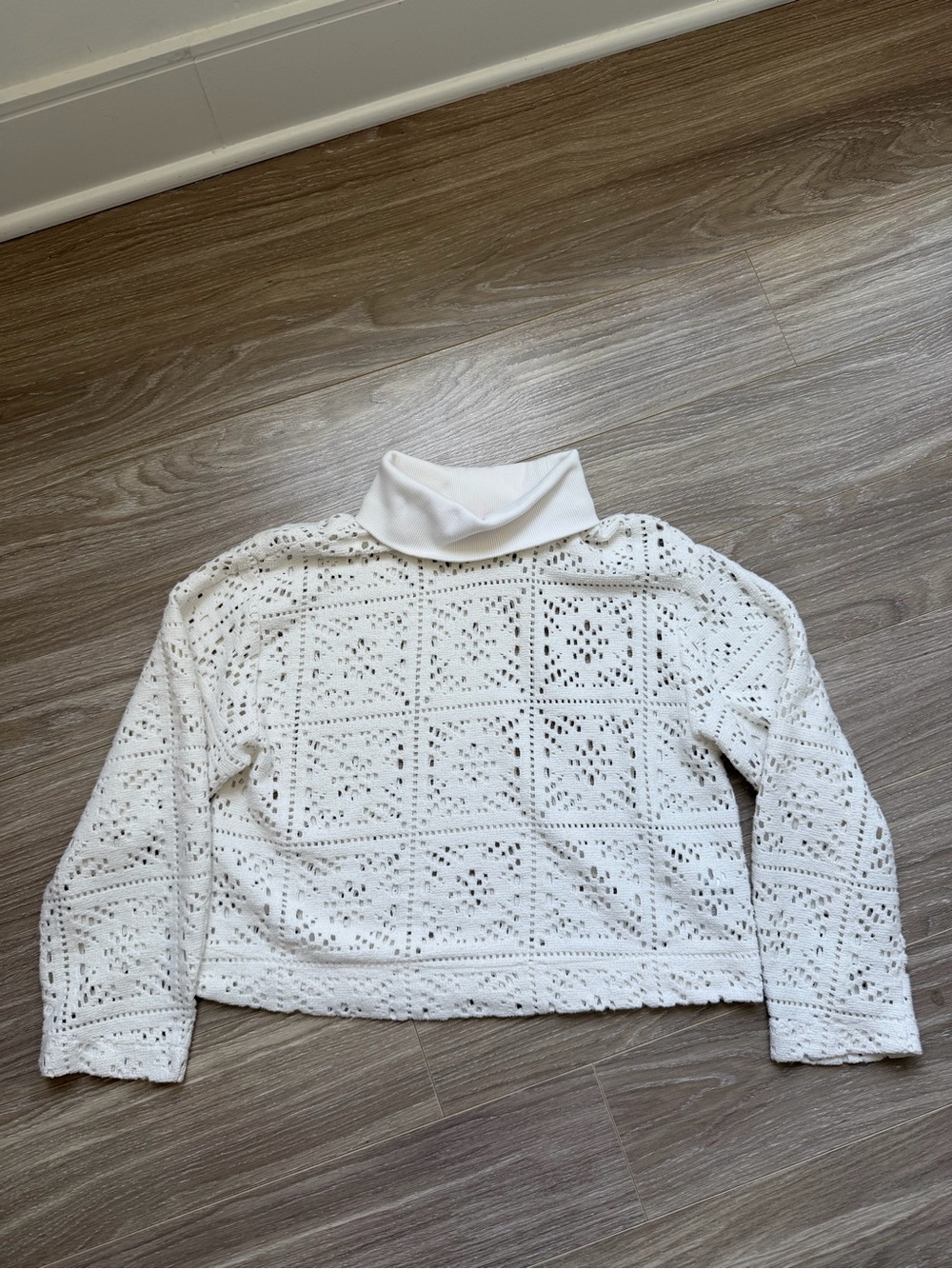 See by Chloé Women’s Open Crochet Knit Long Sleeve Turtleneck Sweater Sz XL - Picture 3 of 7